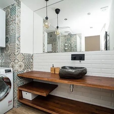 Charming, Modern, 1-Bed Flat By Museum Of Prague 公寓 *