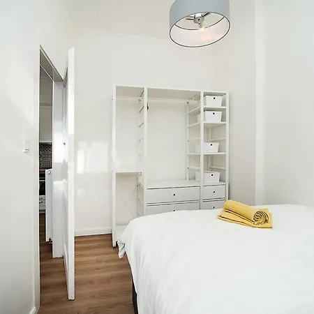 Charming, Modern, 1-Bed Flat By Museum Of Prague