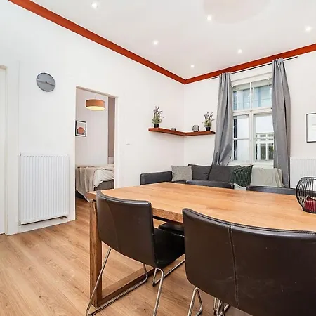 Charming, Modern, 1-bed Flat By Museum Of Prag